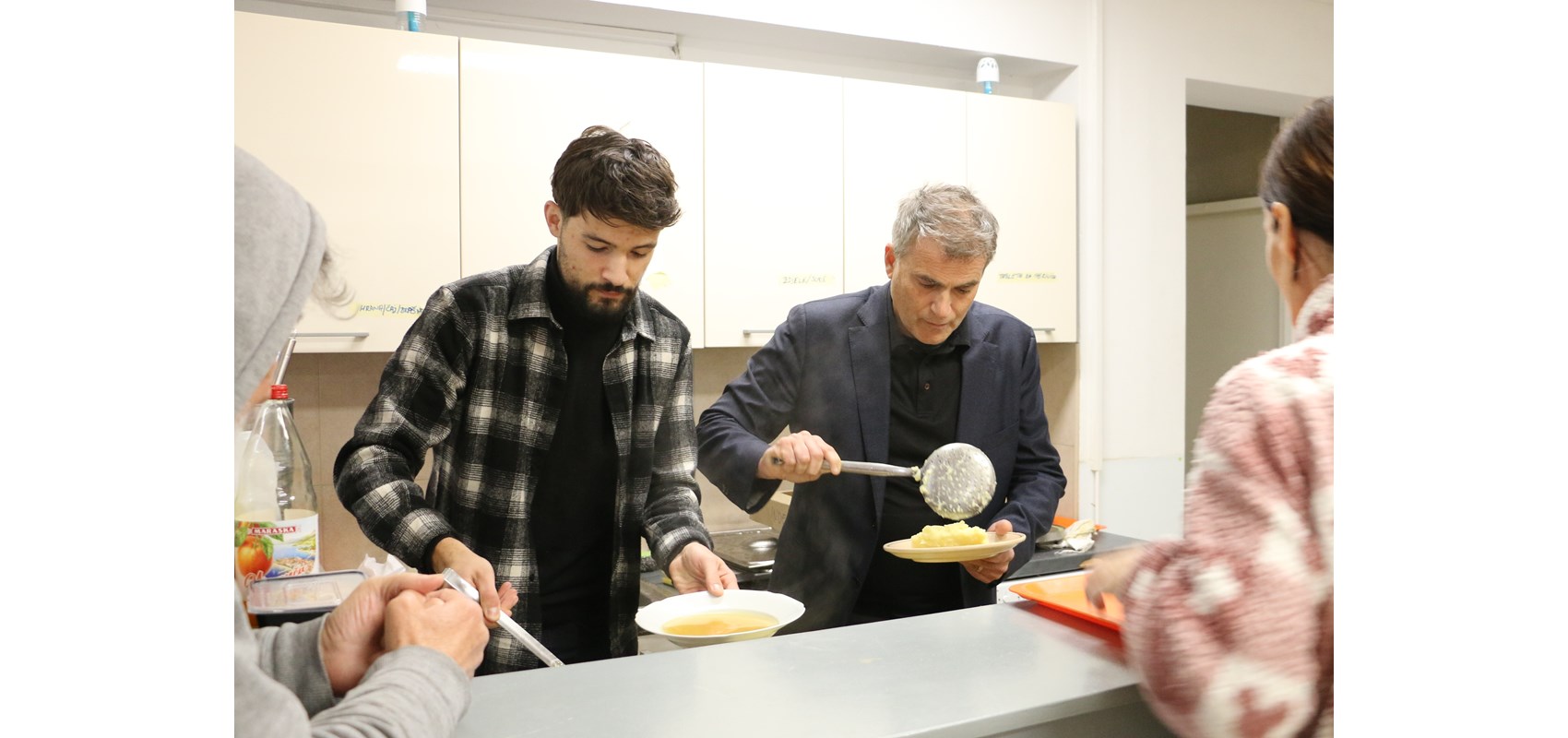 The University of Split continues with humanitarian campaign aimed at users of homeless shelter run by ‘Most’